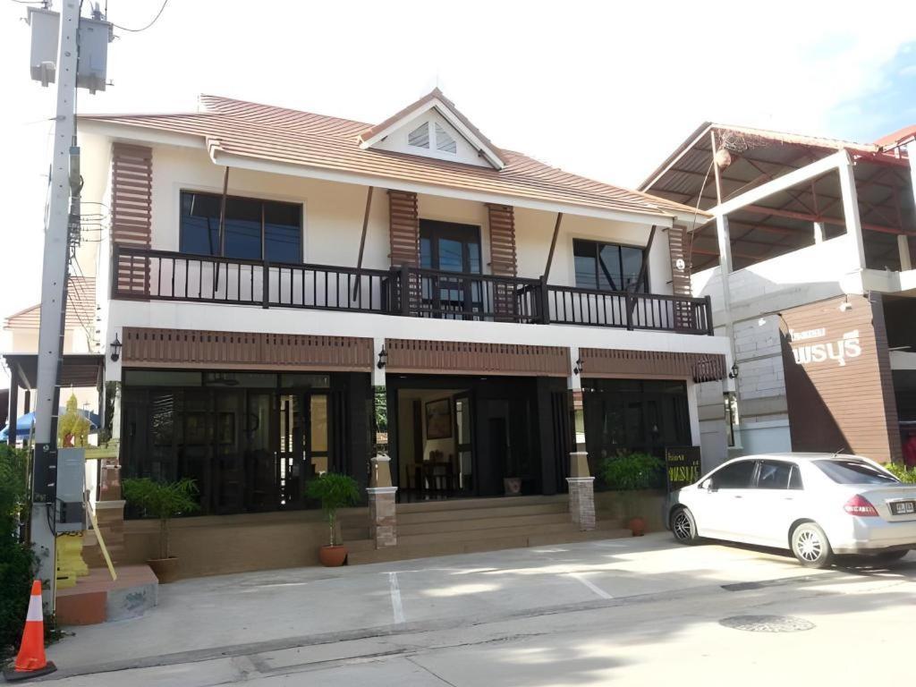โรงแรมพรบุรี น่าน ภายนอก รูปภาพ